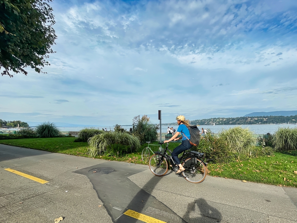 Wat dacht je van een bezoek aan de Haute-Savoie op de fiets 🚴 over vlakke wegen?  -  visuel 1/1 Wat dacht je van een bezoek aan de Haute-Savoie op de fiets 🚴 over vlakke wegen?  -  visuel 1/1