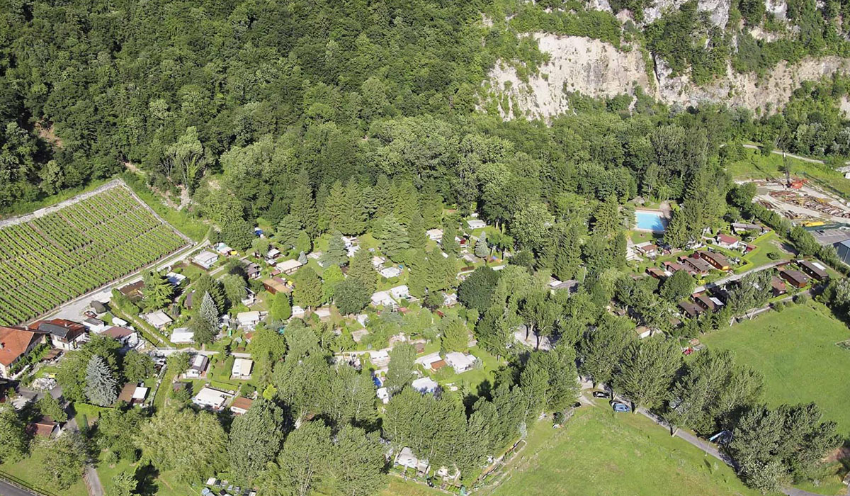 Camping Clos de la George SA Lemanicum - Yvorne visuel 1/2 Camping Clos de la George SA Lemanicum - Yvorne visuel 1/2