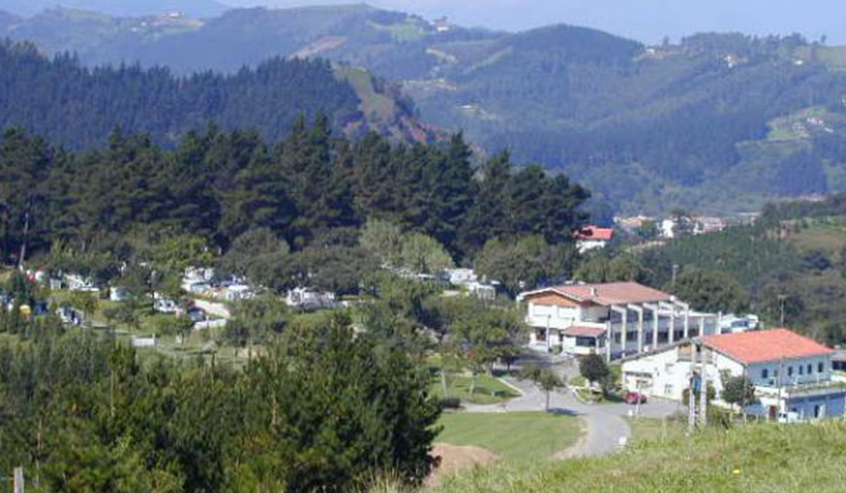 Camping Galdona Spaans Baskenland  - Mutriku visuel 1/3 Camping Galdona Spaans Baskenland  - Mutriku visuel 1/3