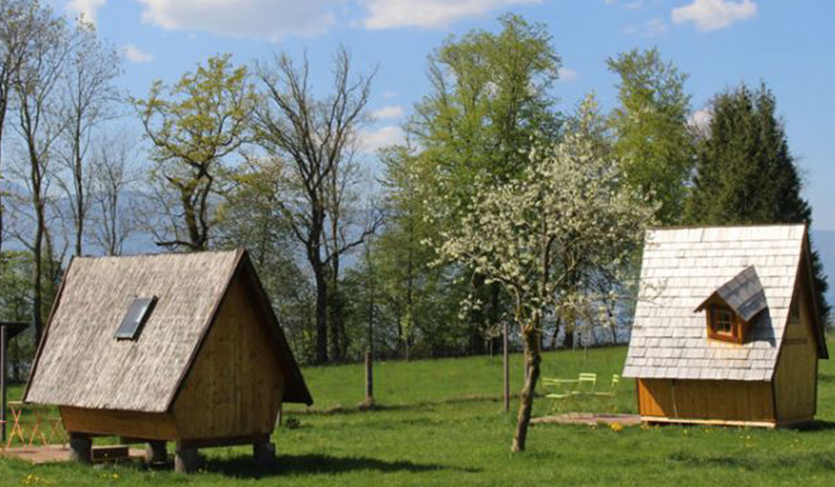 Camping La Ferme de la Corbière Espace Mittelland - Estavayer-le-lac visuel 1/2 Camping La Ferme de la Corbière Espace Mittelland - Estavayer-le-lac visuel 1/2