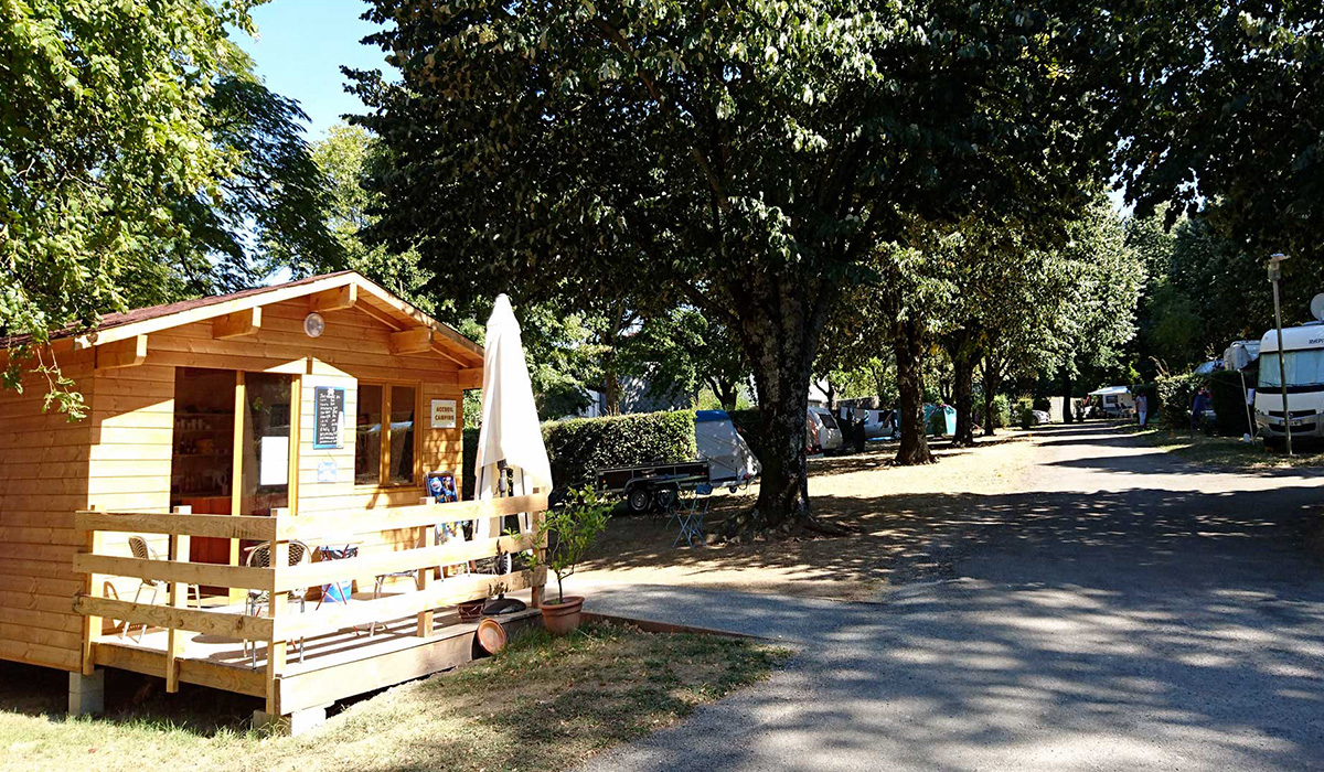 Camping de la Lauze Midi-Pyreneën - Mazamet visuel 1/3 Camping de la Lauze Midi-Pyreneën - Mazamet visuel 1/3