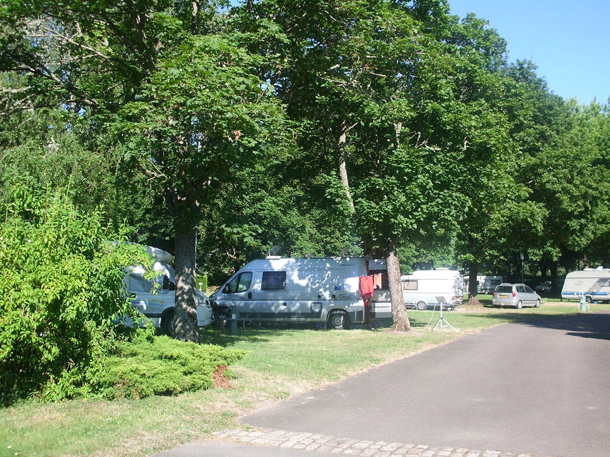 Camping de la Porte d'Arroux Bourgogne - Autun visuel 5/15 Camping de la Porte d'Arroux Bourgogne - Autun visuel 5/15