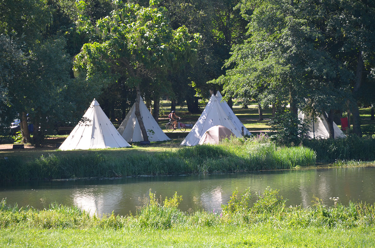 Camping des Halles Bourgogne - Decize visuel 2/9 Camping des Halles Bourgogne - Decize visuel 2/9