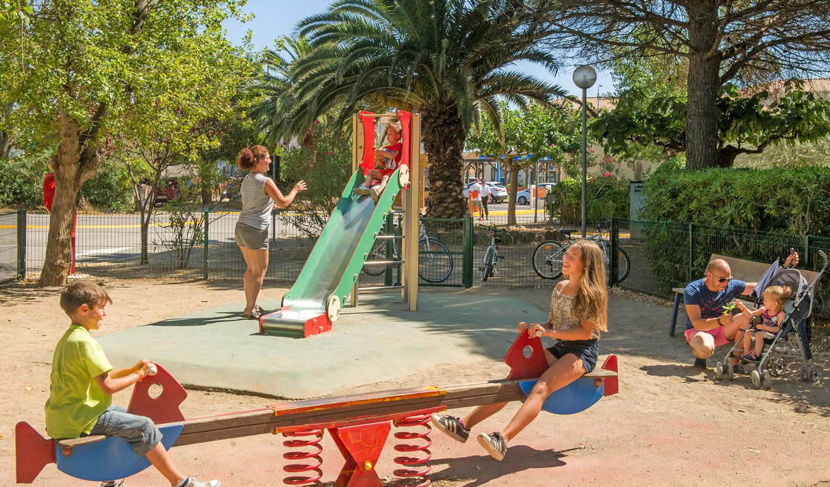 Falaise Narbonne Plage Languedoc-Roussillon - Narbonne-Plage visuel 6/17 Falaise Narbonne Plage Languedoc-Roussillon - Narbonne-Plage visuel 6/17