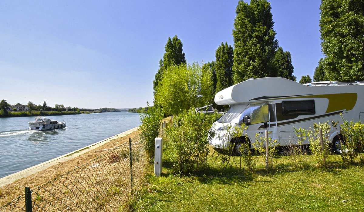 CARAVANING INTERNATIONAL DE MAISONS LAFFITTE Ile de France - Maisons-Laffitte visuel 23/25 CARAVANING INTERNATIONAL DE MAISONS LAFFITTE Ile de France - Maisons-Laffitte visuel 23/25