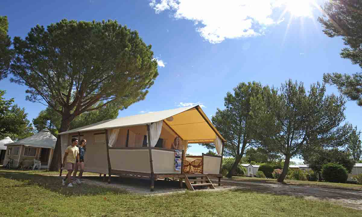 L'île des Papes Languedoc-Roussillon - Villeneuve-lès-Avignon visuel 5/12 L'île des Papes Languedoc-Roussillon - Villeneuve-lès-Avignon visuel 5/12
