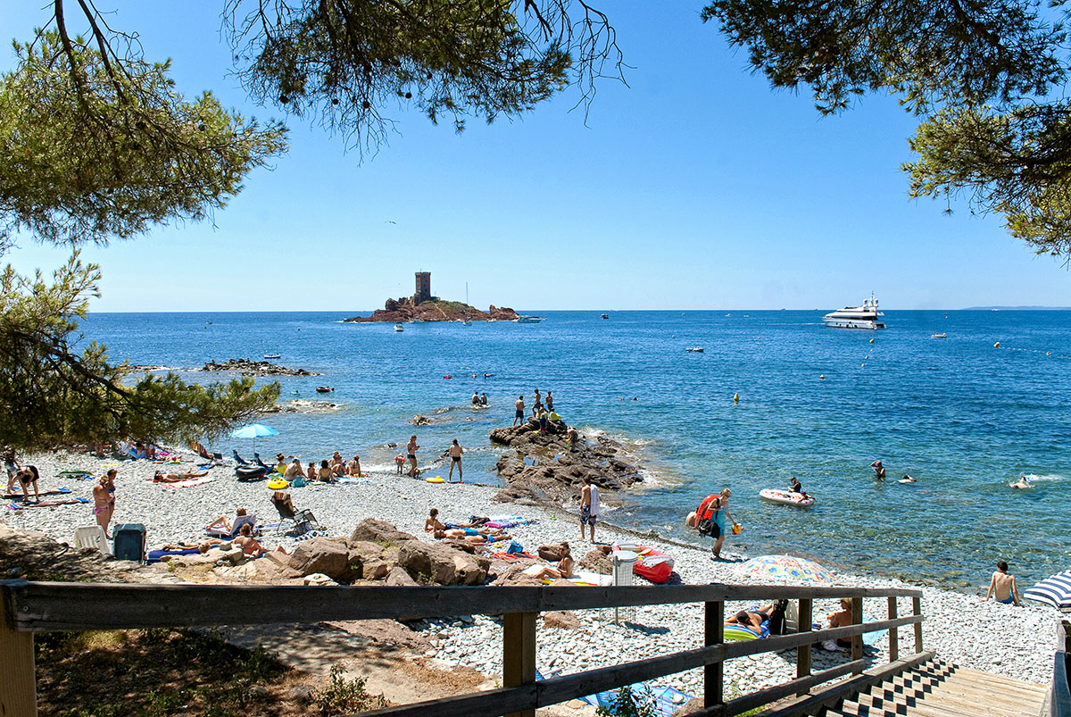 La Plage du Dramont Provence-Alpes-Côte d'Azur - Agay visuel 8/12 La Plage du Dramont Provence-Alpes-Côte d'Azur - Agay visuel 8/12