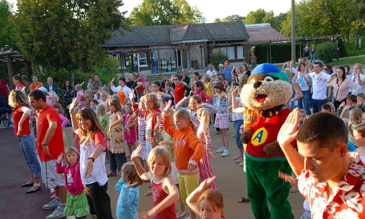 Yelloh! Village Le Fayolan - Franche Comté - Clairvaux-les-Lacs visuel 12/15 Yelloh! Village Le Fayolan - Franche Comté - Clairvaux-les-Lacs visuel 12/15
