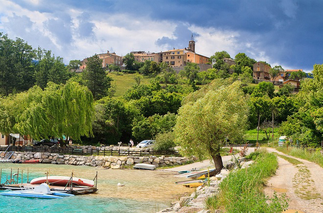 Le Lac Provence-Alpes-Côte d'Azur - Saint-Julien-du-Verdon visuel 1/4 Le Lac Provence-Alpes-Côte d'Azur - Saint-Julien-du-Verdon visuel 1/4