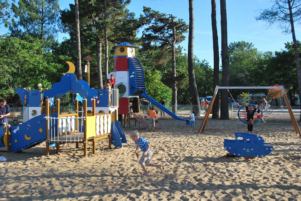 Le Palace Aquitaine - Soulac-sur-Mer visuel 7/10 Le Palace Aquitaine - Soulac-sur-Mer visuel 7/10