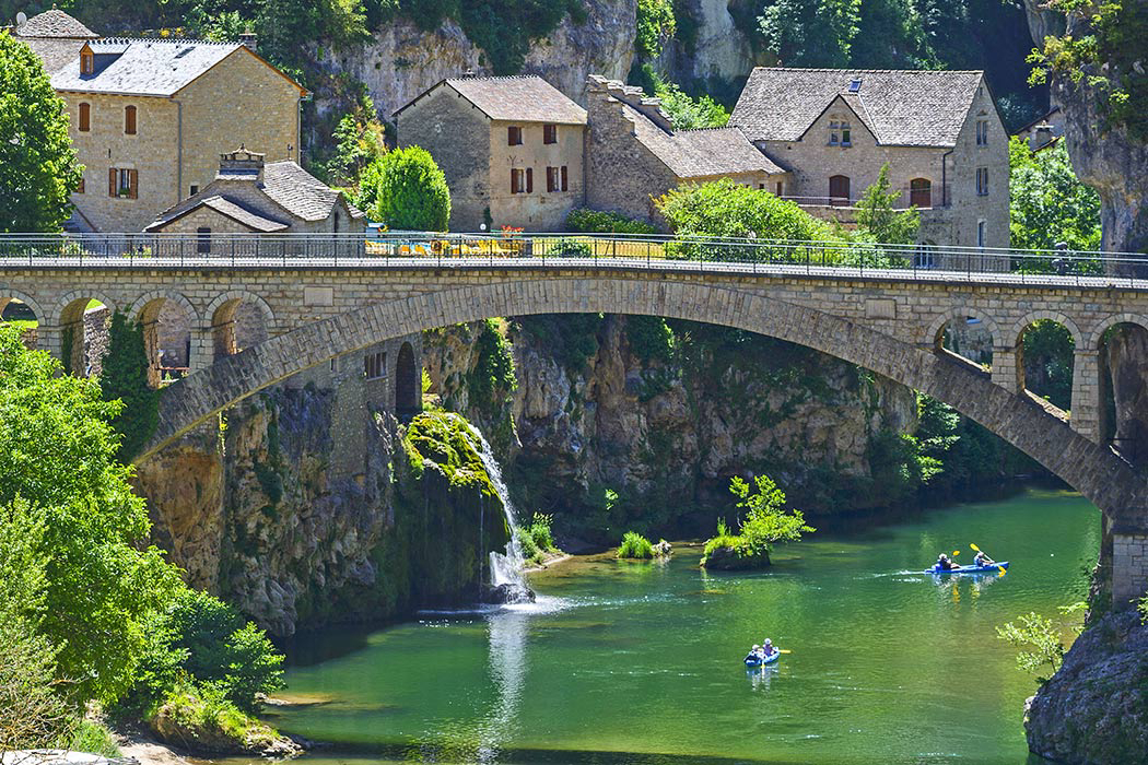 Côté-Sud Midi-Pyreneën - Millau visuel 3/4 Côté-Sud Midi-Pyreneën - Millau visuel 3/4