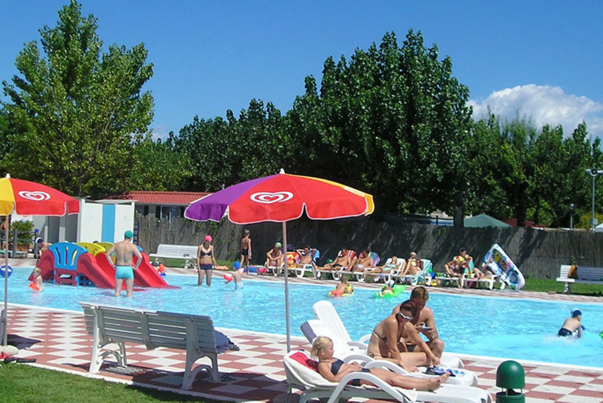 San Benedetto Lombardije - Peschiera del Garda visuel 3/17 San Benedetto Lombardije - Peschiera del Garda visuel 3/17