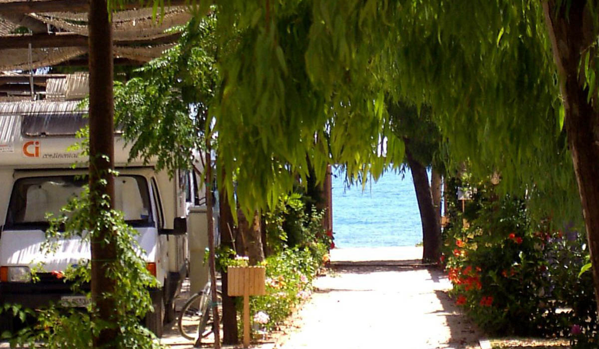 Camping Scarabeo Sicilië - Punta Braccetto visuel 1/3