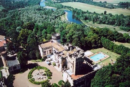 Château La Grange Fort Auvergne - Les Pradeaux visuel 5/8 Château La Grange Fort Auvergne - Les Pradeaux visuel 5/8