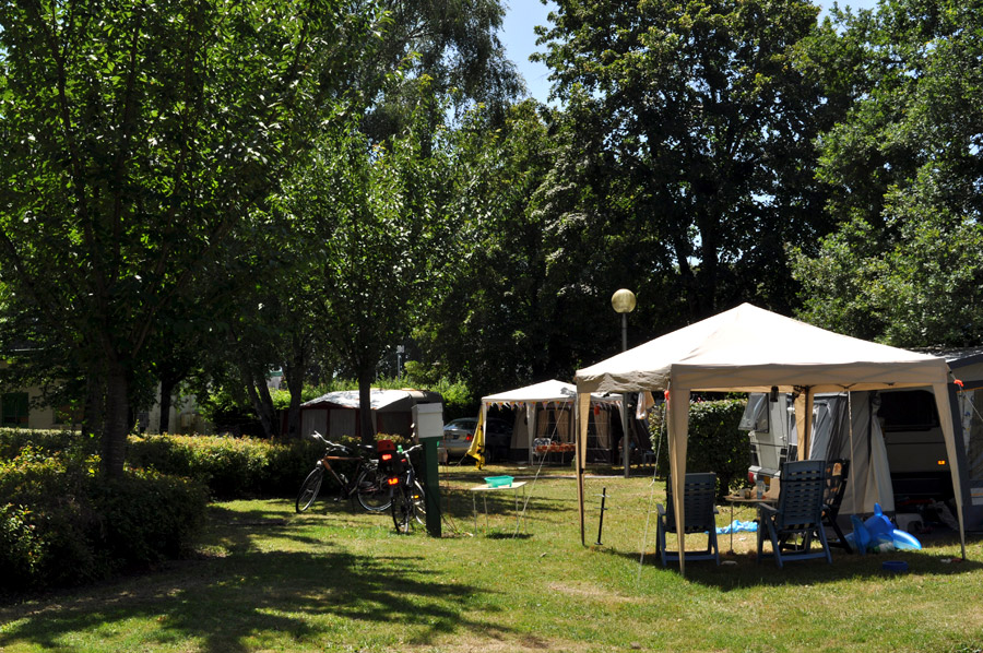 Camping des Halles Bourgogne - Decize visuel 9/9 Camping des Halles Bourgogne - Decize visuel 9/9