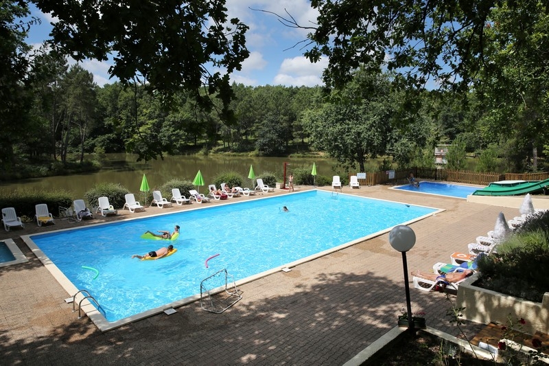 Domaine Etang De Bazange Aquitaine - Monfaucon visuel 9/10 Domaine Etang De Bazange Aquitaine - Monfaucon visuel 9/10