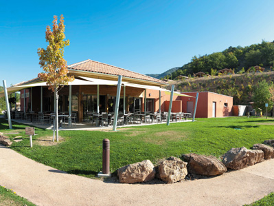 Domaine de Saint Estève Midi-Pyreneën - Millau visuel 2/2 Domaine de Saint Estève Midi-Pyreneën - Millau visuel 2/2