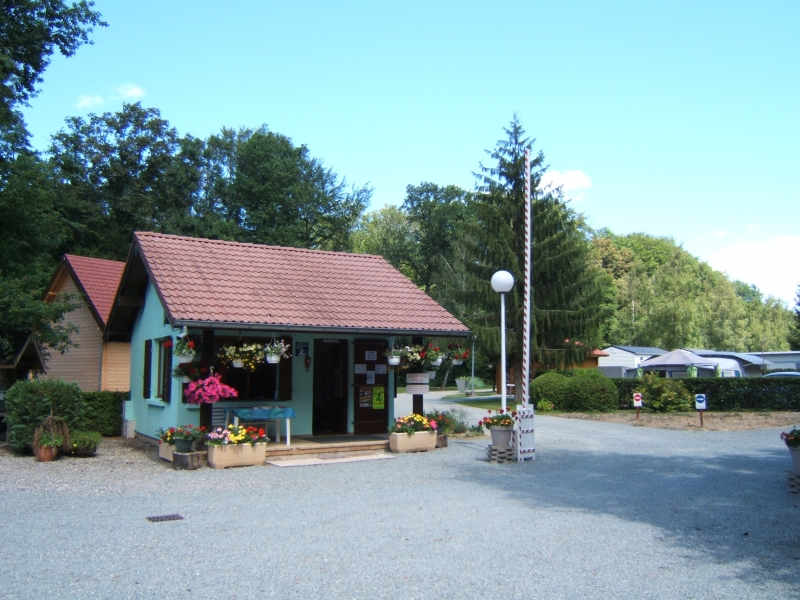 Camping du lac de la Seigneurie Franche Comté - Leval visuel 6/10 Camping du lac de la Seigneurie Franche Comté - Leval visuel 6/10