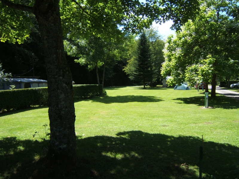 Camping du lac de la Seigneurie Franche Comté - Leval visuel 8/10 Camping du lac de la Seigneurie Franche Comté - Leval visuel 8/10