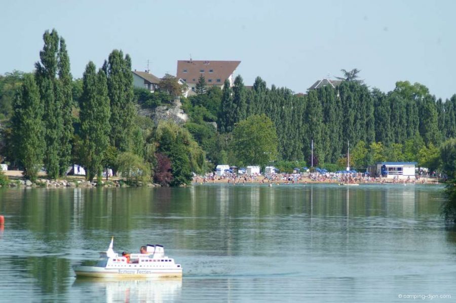 Camping Du Lac Kir Bourgogne - Dijon visuel 2/2 Camping Du Lac Kir Bourgogne - Dijon visuel 2/2