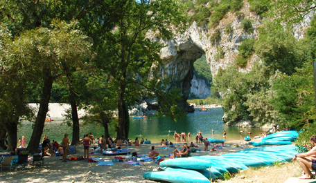 Camping Du Pont D'arc Rhône-Alpes - Vallon-Pont-d'Arc visuel 2/5 Camping Du Pont D'arc Rhône-Alpes - Vallon-Pont-d'Arc visuel 2/5