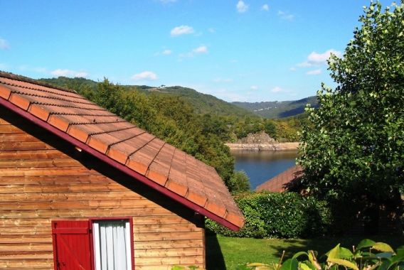 hameau de chalets de la Chazotte Auvergne - Saint-Jacques-d'Ambur visuel 7/8 hameau de chalets de la Chazotte Auvergne - Saint-Jacques-d'Ambur visuel 7/8