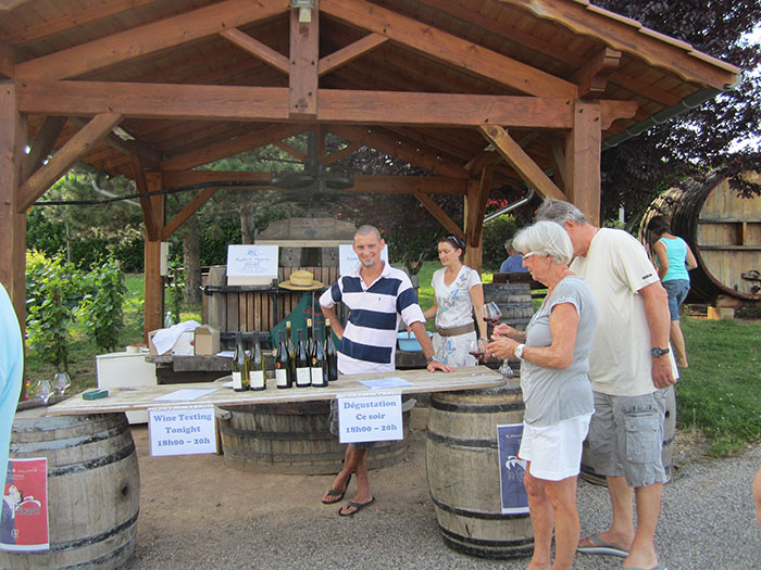 La Grappe Fleurie Rhône-Alpes - Fleurie visuel 16/16 La Grappe Fleurie Rhône-Alpes - Fleurie visuel 16/16