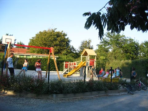 L'Abri-Côtier Poitou-Charentes - Saint-Nazaire-sur-Charente visuel 8/9 L'Abri-Côtier Poitou-Charentes - Saint-Nazaire-sur-Charente visuel 8/9