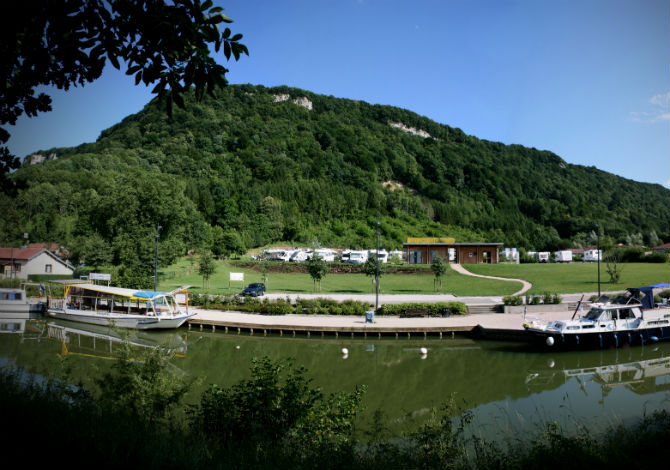 Le Domaine d'Aucroix Franche Comté - Baume-les-Dames visuel 1/5 Le Domaine d'Aucroix Franche Comté - Baume-les-Dames visuel 1/5