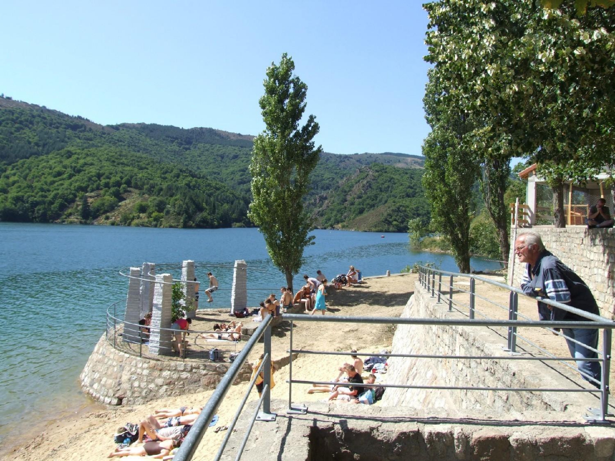 Le Lac Languedoc-Roussillon - Gietijzers visuel 2/6 Le Lac Languedoc-Roussillon - Gietijzers visuel 2/6
