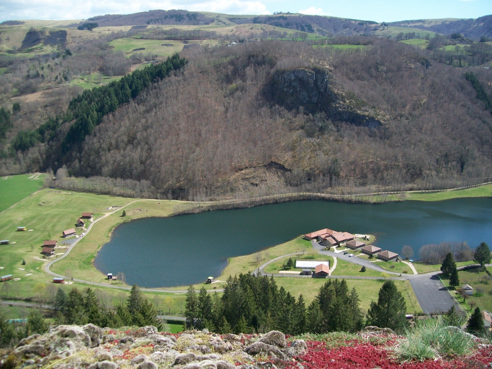 Le Lac des Graves Auvergne - Jaws visuel 7/8 Le Lac des Graves Auvergne - Jaws visuel 7/8