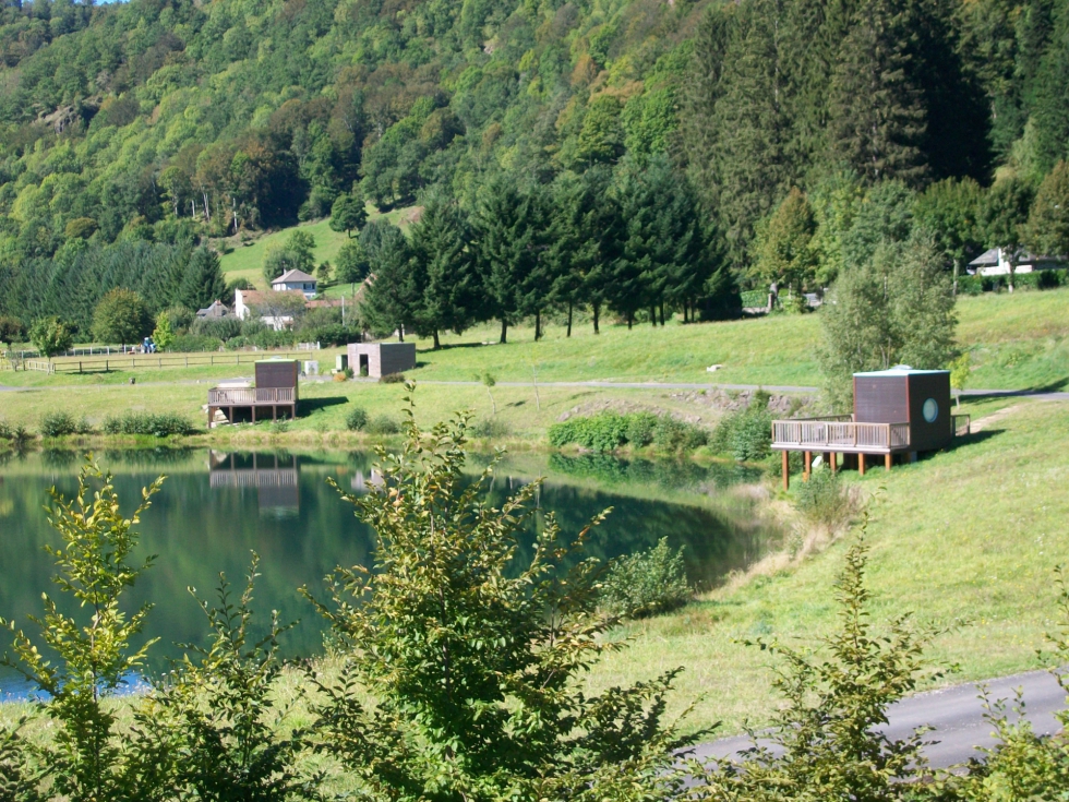 Le Lac des Graves Auvergne - Jaws visuel 3/8 Le Lac des Graves Auvergne - Jaws visuel 3/8