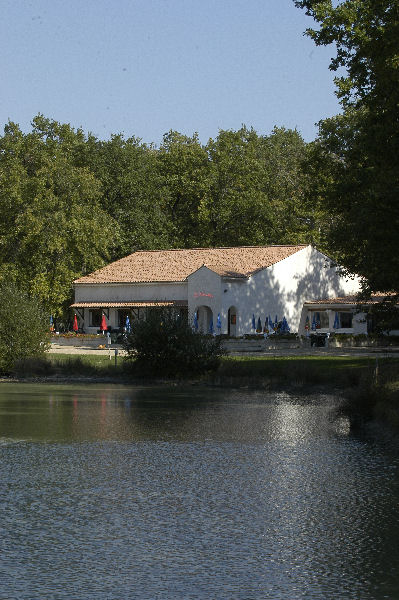 Les Chalets de la Héronnière Poitou-Charentes - Chef-Boutonne visuel 7/10 Les Chalets de la Héronnière Poitou-Charentes - Chef-Boutonne visuel 7/10