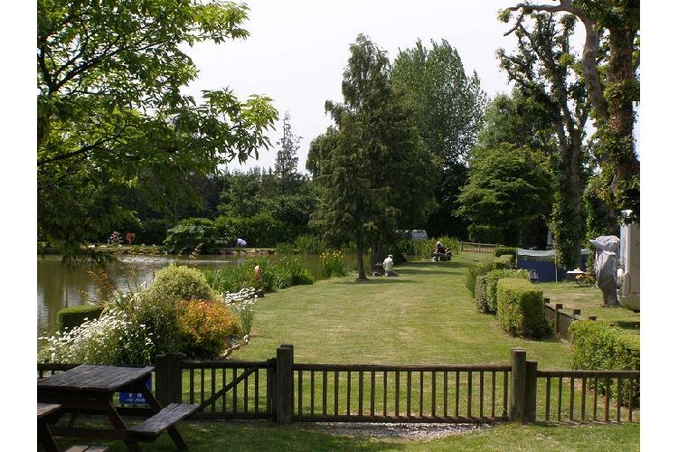 L'Etang des Haizes Laag-Normandië - La Haye-du-Puits visuel 3/10 L'Etang des Haizes Laag-Normandië - La Haye-du-Puits visuel 3/10