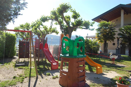 Lido di Monvalle Lombardije - Monvalle visuel 7/9 Lido di Monvalle Lombardije - Monvalle visuel 7/9