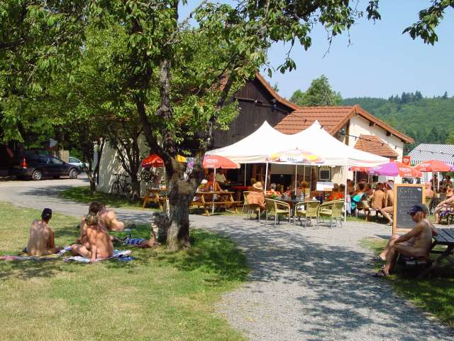 Camping Naturiste Domaine De La Gagere Bourgogne - Luzy visuel 3/8 Camping Naturiste Domaine De La Gagere Bourgogne - Luzy visuel 3/8