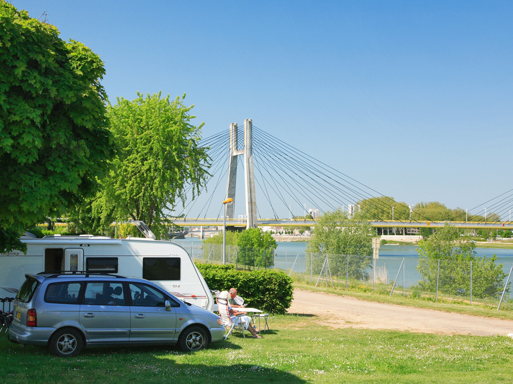Camping Pont De Bourgogne Bourgogne - Saint-Marcel visuel 2/11 Camping Pont De Bourgogne Bourgogne - Saint-Marcel visuel 2/11