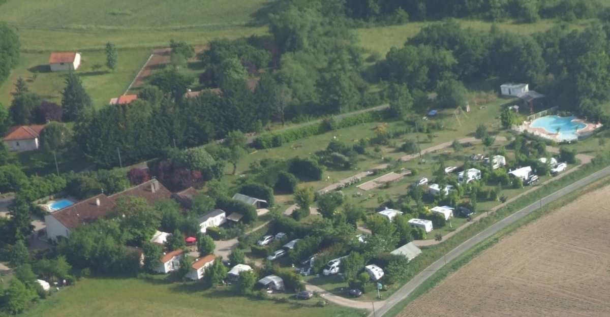 Camping Redon Midi-Pyreneën - Cordes-Sur-Ciel visuel 3/8 Camping Redon Midi-Pyreneën - Cordes-Sur-Ciel visuel 3/8