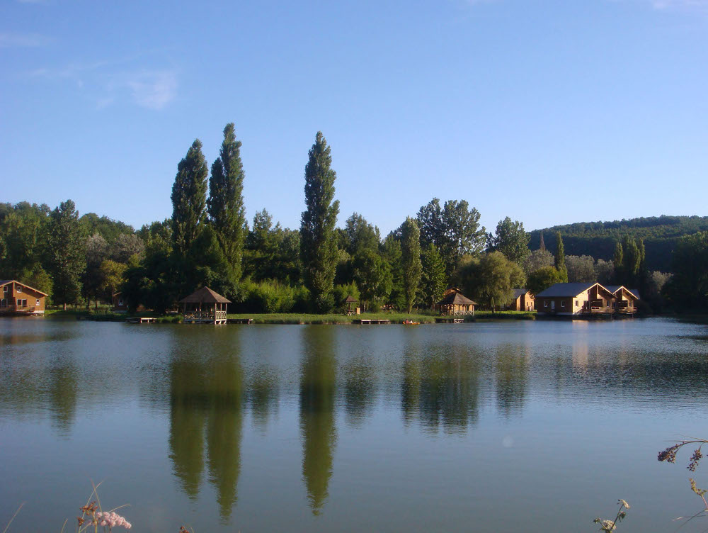Résidence Les Cottages du Lac Aquitaine - Coly visuel 1/10 Résidence Les Cottages du Lac Aquitaine - Coly visuel 1/10