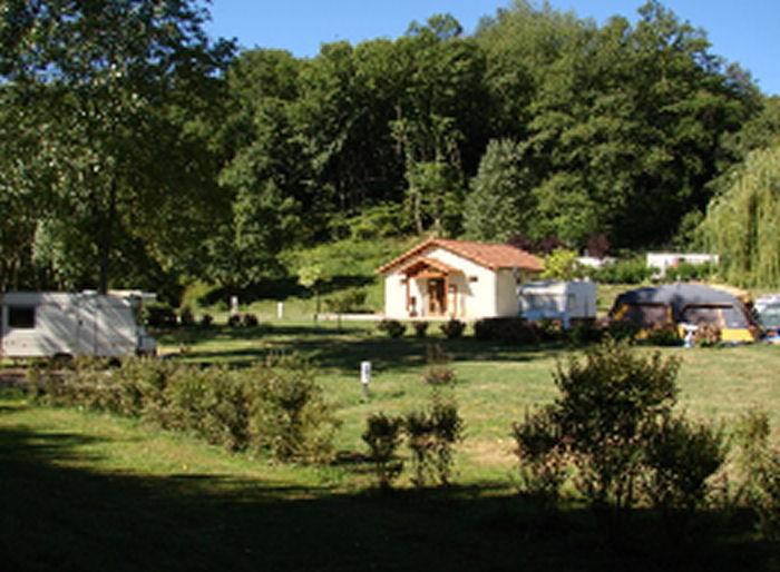CAMP DE ROYBON Rhône-Alpes - Roybon visuel 9/10 CAMP DE ROYBON Rhône-Alpes - Roybon visuel 9/10
