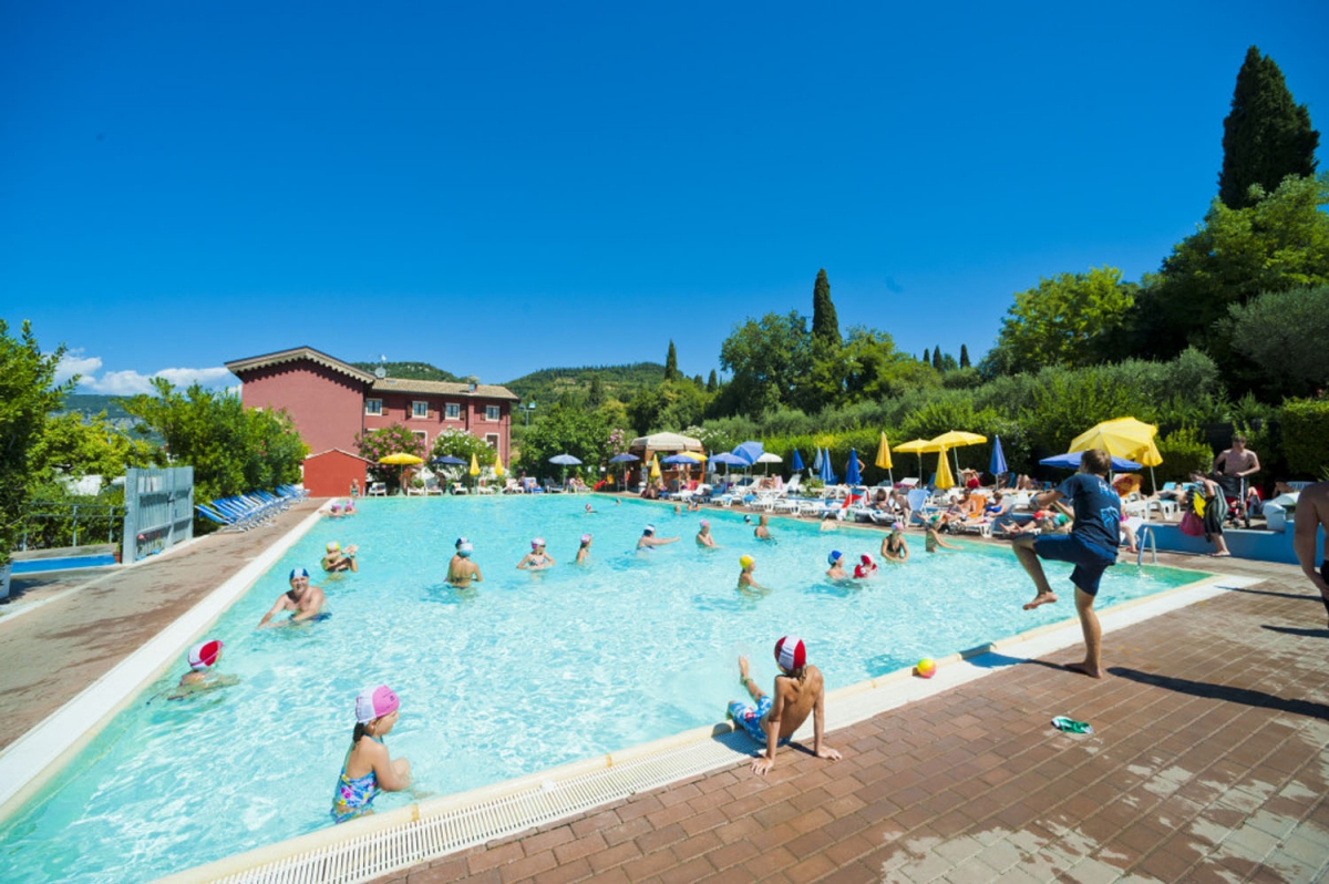 Serenella Lombardije - Bardolino visuel 2/8 Serenella Lombardije - Bardolino visuel 2/8