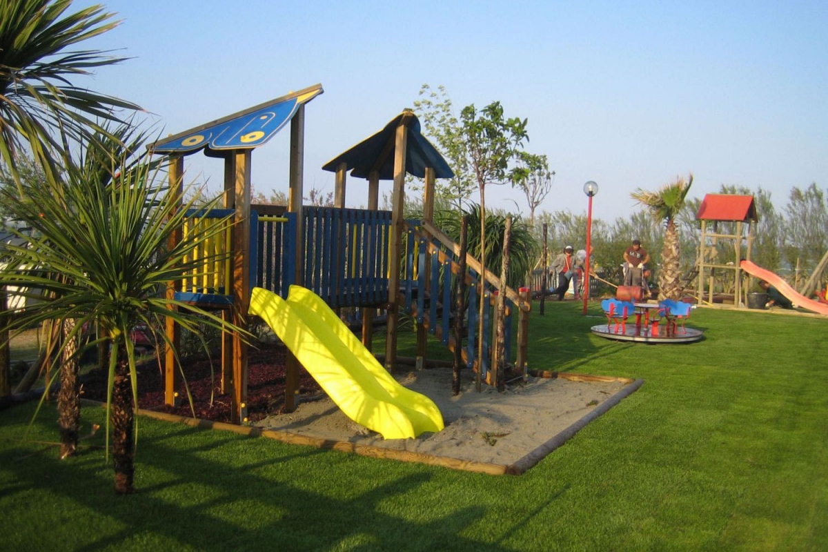 Spiaggia e Mare Emilia Romagna - Porto Garibaldi visuel 10/11 Spiaggia e Mare Emilia Romagna - Porto Garibaldi visuel 10/11