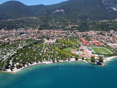 Toscolano Lombardije - Toscolano-Maderno visuel 2/6 Toscolano Lombardije - Toscolano-Maderno visuel 2/6