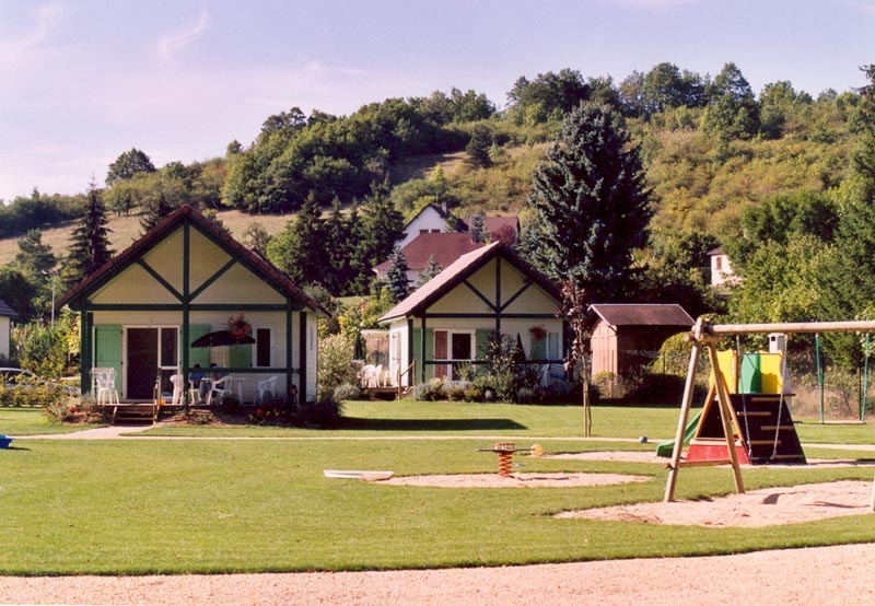 Village de Chalet de Cravant Bourgogne - Cravant visuel 2/2 Village de Chalet de Cravant Bourgogne - Cravant visuel 2/2