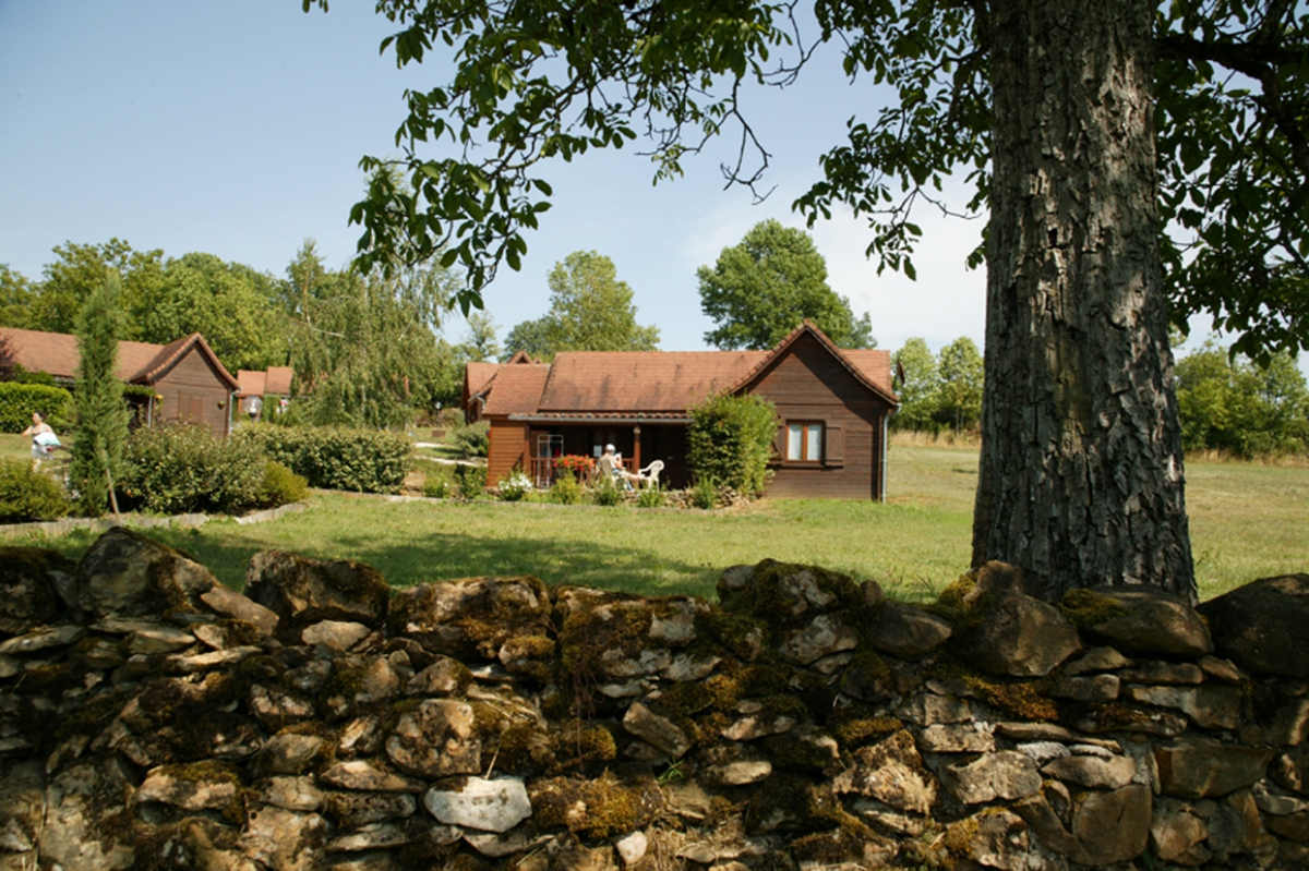Village de chalets de Thegra Midi-Pyreneën - Degra visuel 7/9 Village de chalets de Thegra Midi-Pyreneën - Degra visuel 7/9