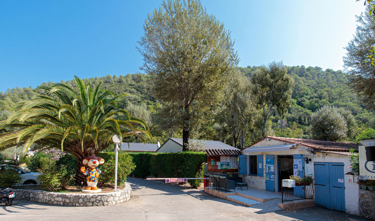 Au Vallon Rouge Provence-Alpes-Côte d'Azur - La Colle-sur-Loup visuel 24/25 Au Vallon Rouge Provence-Alpes-Côte d'Azur - La Colle-sur-Loup visuel 24/25