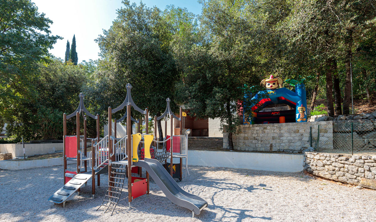 Au Vallon Rouge Provence-Alpes-Côte d'Azur - La Colle-sur-Loup visuel 10/25 Au Vallon Rouge Provence-Alpes-Côte d'Azur - La Colle-sur-Loup visuel 10/25
