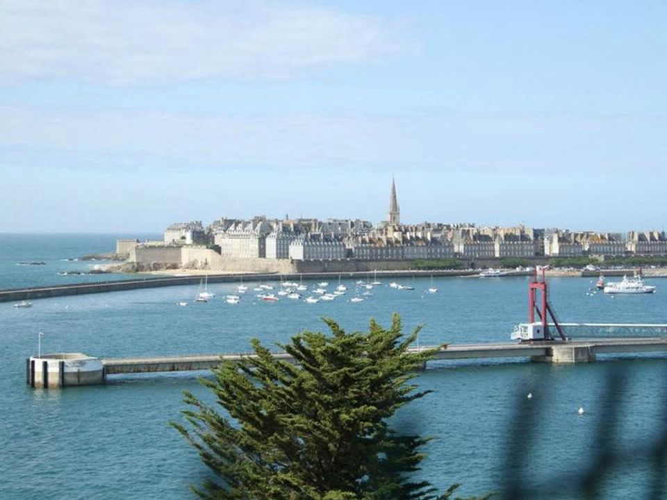 Camping de la Cité d'Alet Bretagne - Saint-Malo visuel 2/6 Camping de la Cité d'Alet Bretagne - Saint-Malo visuel 2/6