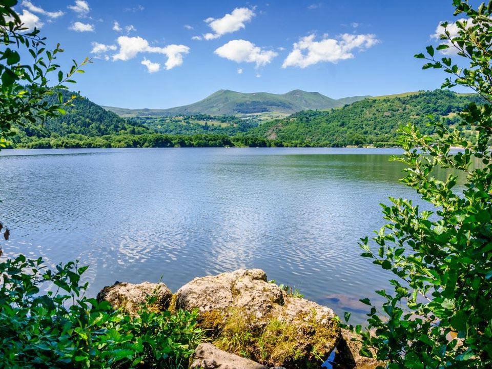 Aire Naturelle Du Chambon Auvergne - Murol visuel 7/8 Aire Naturelle Du Chambon Auvergne - Murol visuel 7/8