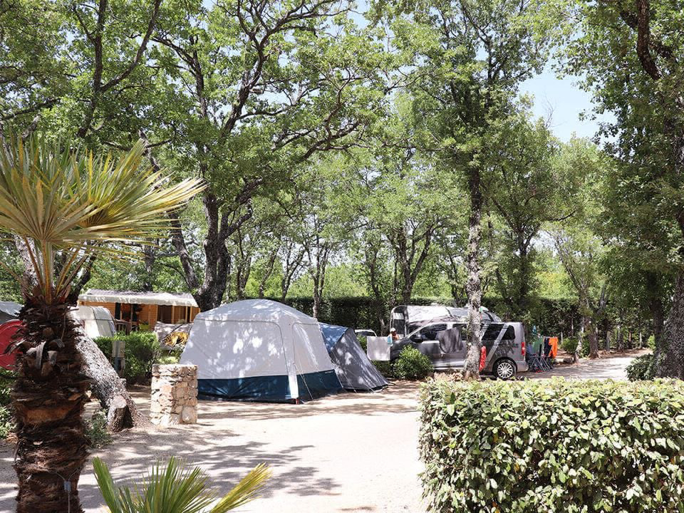 International Camping Provence-Alpes-Côte d'Azur - Aups visuel 12/13 International Camping Provence-Alpes-Côte d'Azur - Aups visuel 12/13